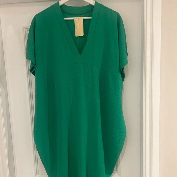 Dresses & Skirts - Green dress